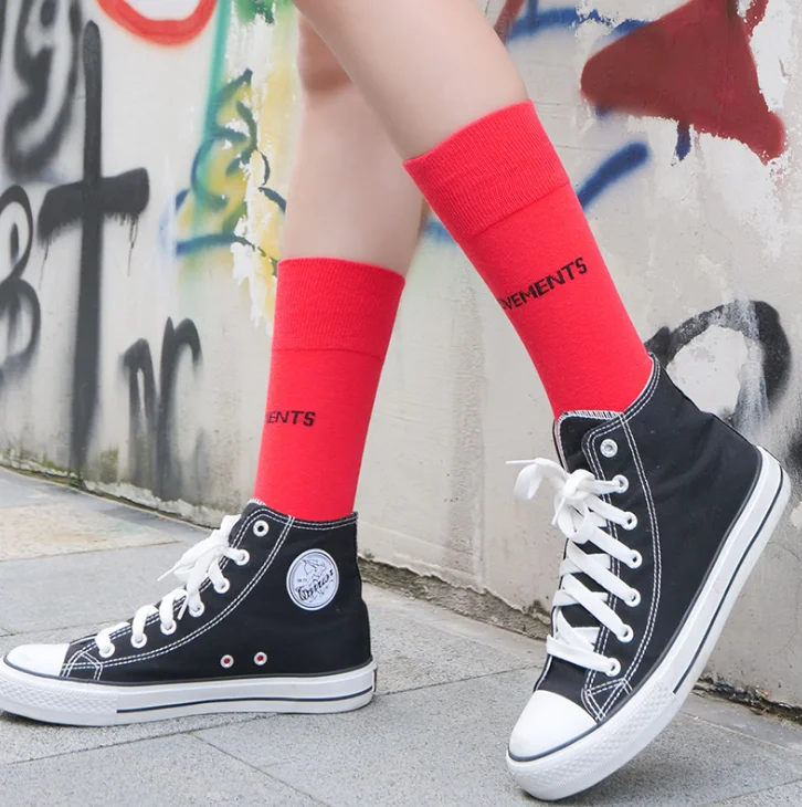 Модные носки в стиле хип-хоп с надписями для мужчин и женщин; носки с героями мультфильмов в стиле хип-хоп; уличные спортивные носки для скейтборда; цвет желтый, зеленый; носки для пар; Calcetines Hombre