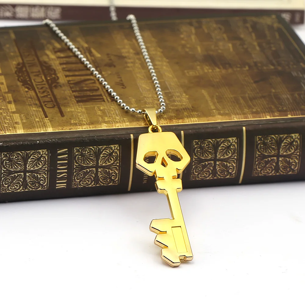 Game Borderlands Golden Key Shape Keychain For Men Metal Treasure Chest Key Chain Ring Women Car Pendant Jewelry llaveros hombre