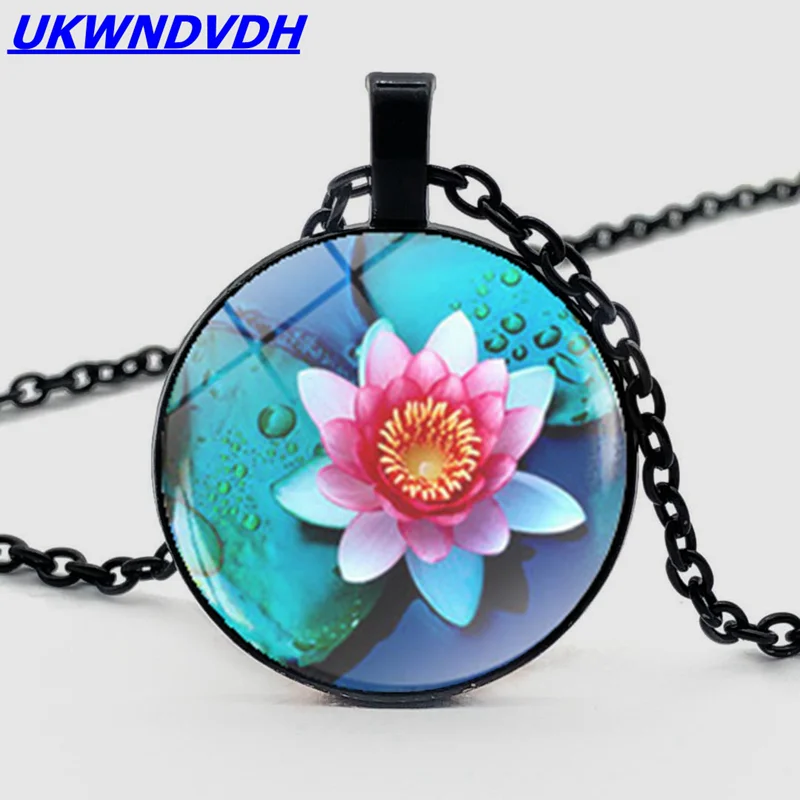 

Beautiful, lotus pattern necklace fashion retro wind bump glass necklace for men and women chain