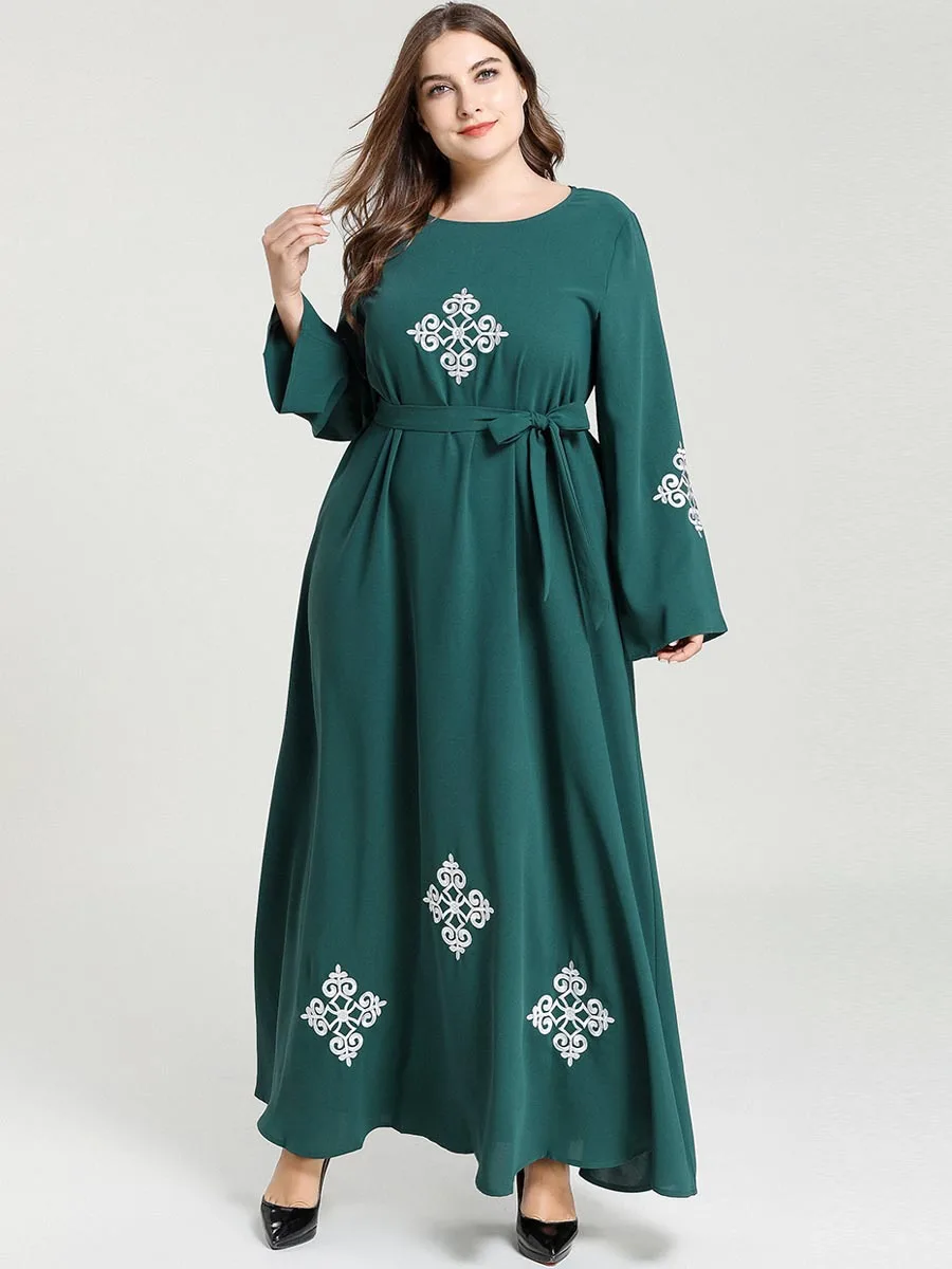 Турецкое арабское женское расширяющееся мусульманское платье с вышивкой и