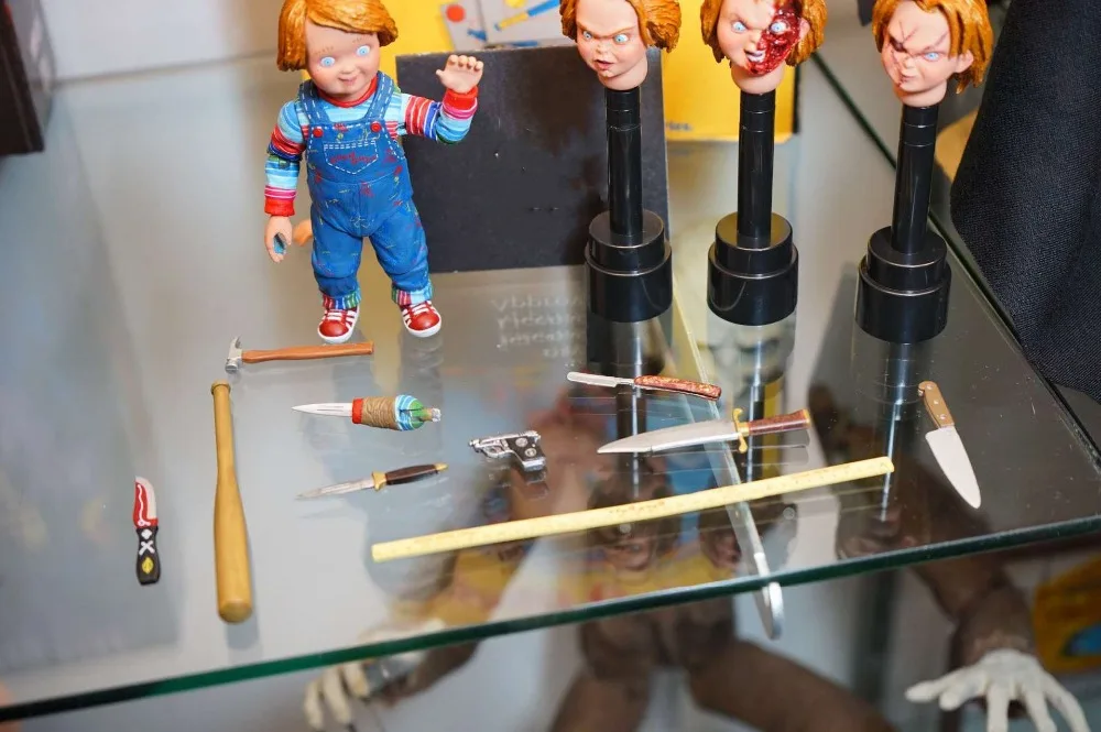 8739434615_2051838771