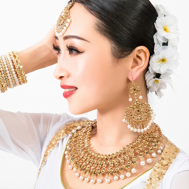 Earrings - Buy Earring for Women & Girls Online in India | Myntra