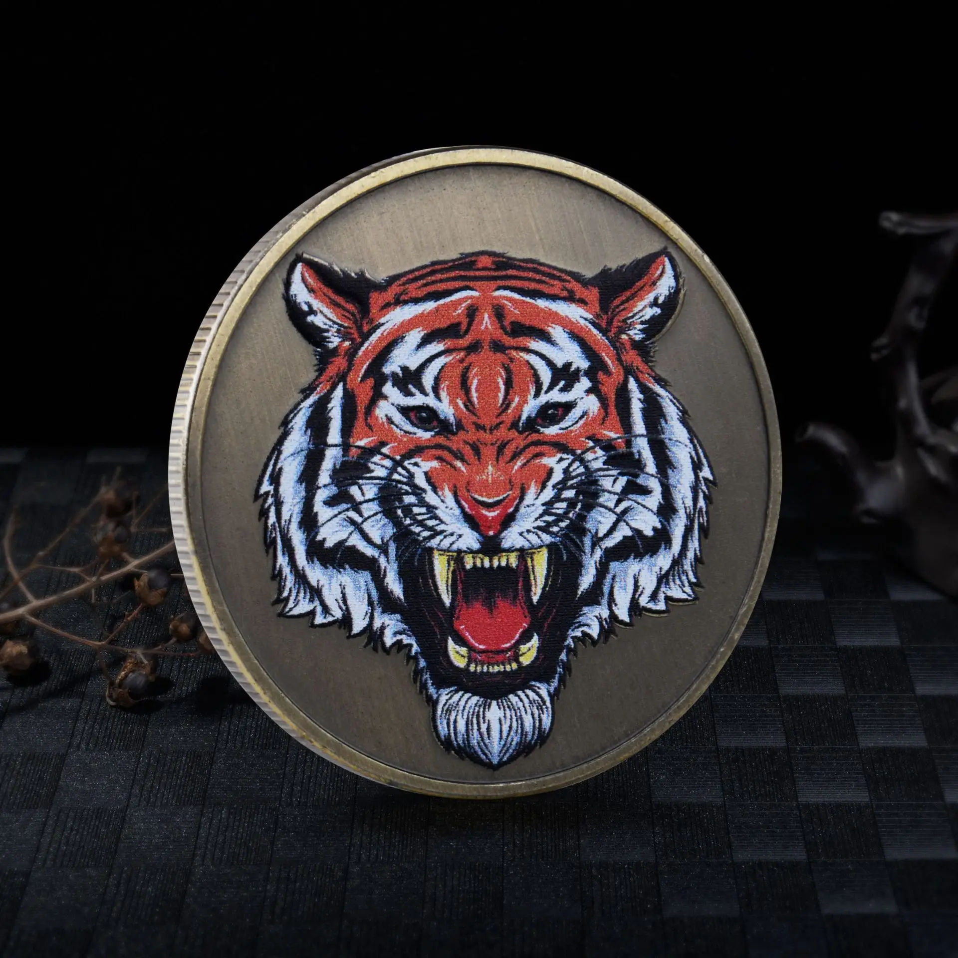 Chinese Style Tiger and Lucky Battle Animal Zodiac Commemorative Coin Medal Gold Silver Embossed Metal Craft Badge Gift | Дом и сад