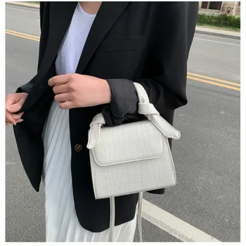 

New Korean Fashion Portable Crocodile Pattern Messenger Bag with All-match Small Square Bags Stone Pattern Shoulder