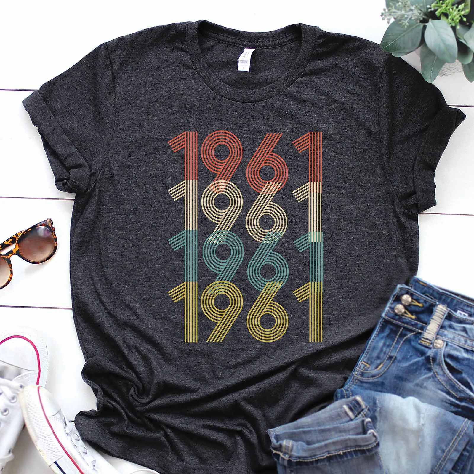 Vintage Camiseta de las mujeres de manga corta de verano 1961 de impresión Camiseta Casual Harajuku Tee Tops Oversize 4XL Camiseta Mujer 2021 camisetas