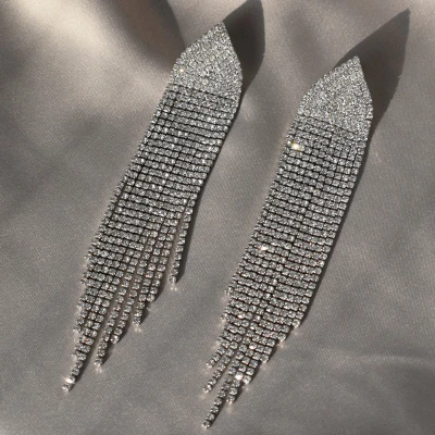 Потрясающие блестящие висячие серьги со стразами и кисточками для женщин модные ювелирные изделия вечернее длинное платье массивные серьги аксессуары - Окраска металла: silver
