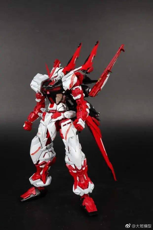 Моделька Дабан MG 1/100 8806 MB Версия стиль пустой красный запутанный красный heresy