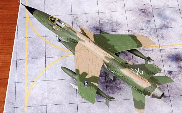 Хобби мастер F-105D USAF 388th TFW#59-0743 Арканзас путешественник пол Дуглас Корат RTAFB 1/72 литье под давлением модель самолета