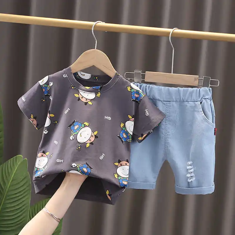 Рисунок 3 - Летняя детская одежда с героями мультфильмов