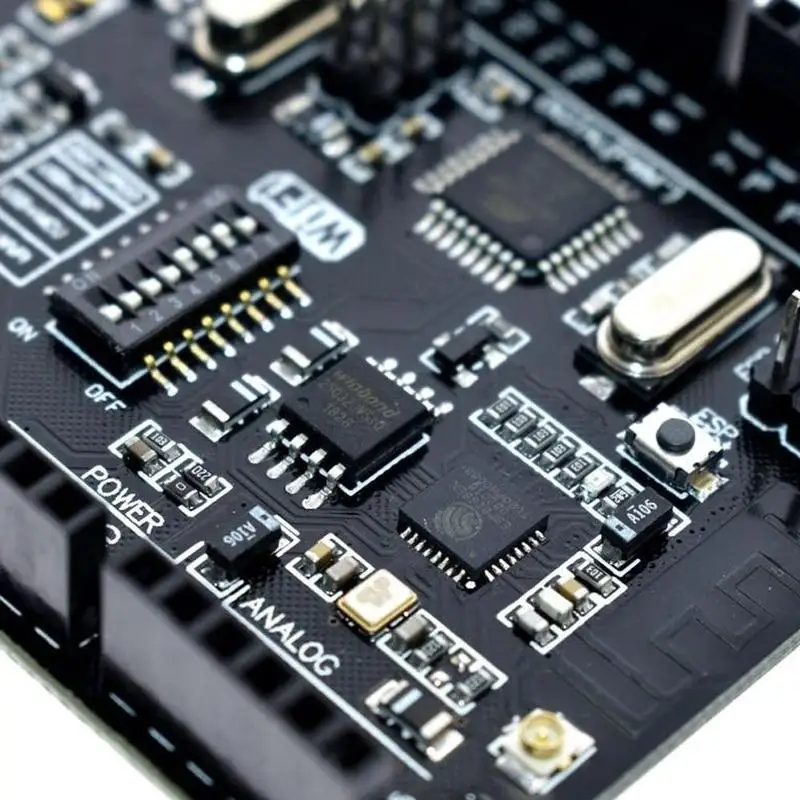 WiFi R3 ATmega328P+ ESP8266(32 Мб памяти) USB-TTL CH340G робот для NodeMCU аксессуары DIY C4O0