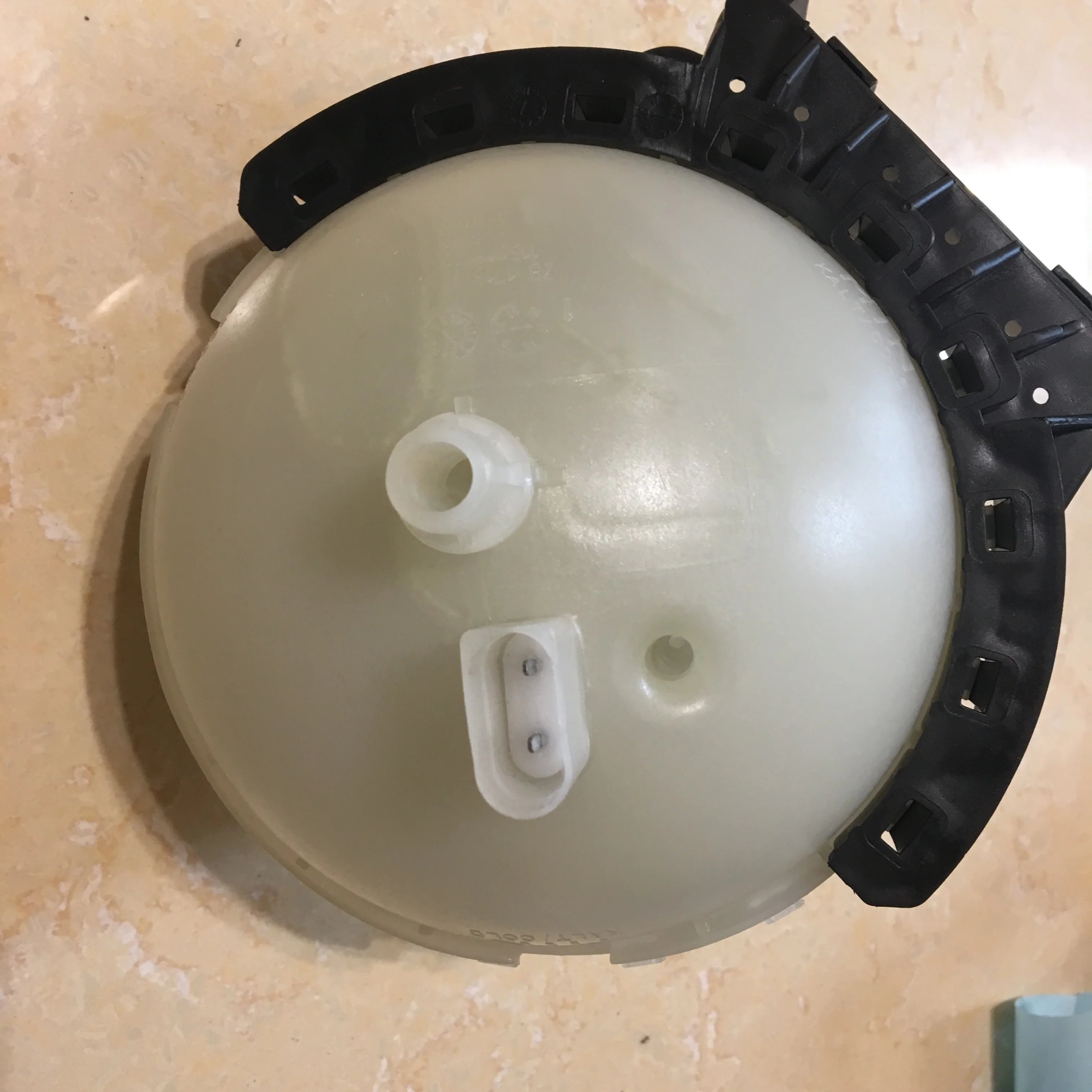 17137642158 Radiator Coolant Overflow Tank Recovery Bottle for BM F22 F23 F30 F32 F34 expansion for F20