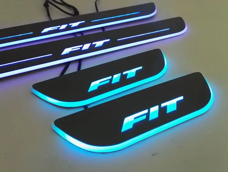 Fit СВЕТОДИОДНЫЙ Красочный стример динамическая подсветка направляющая Добро пожаловать подсветка для подножки в комплекте порог для автомобиля