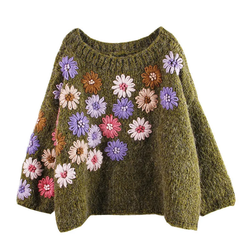 

Short hand-embroidered pullover in the early autumn of 2020 with the word embroidered broad pine sea coat