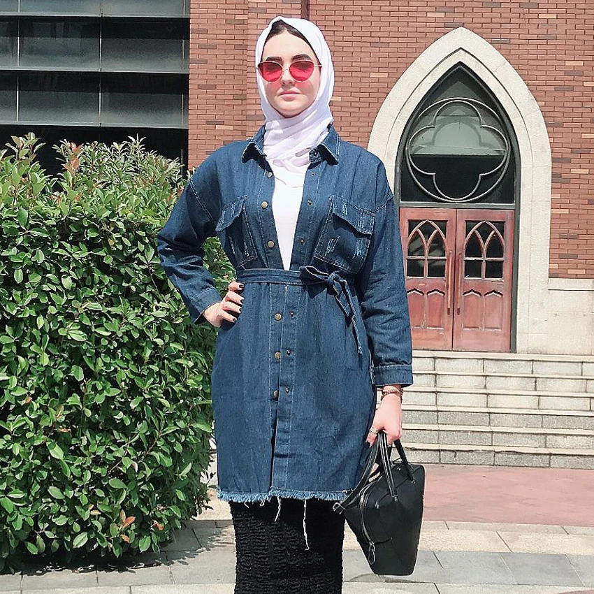 Jaket Denim Fashion untuk Wanita Arab 