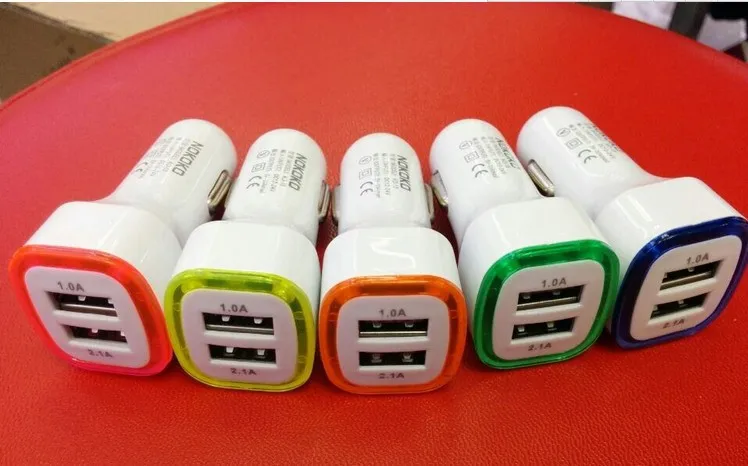 Автомобильное зарядное устройство из алюминиевого сплава с двумя USB портами| |