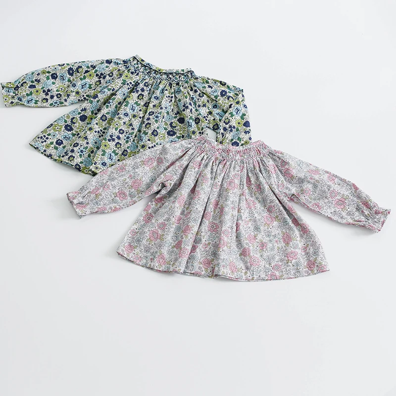 11589997631_1256229307