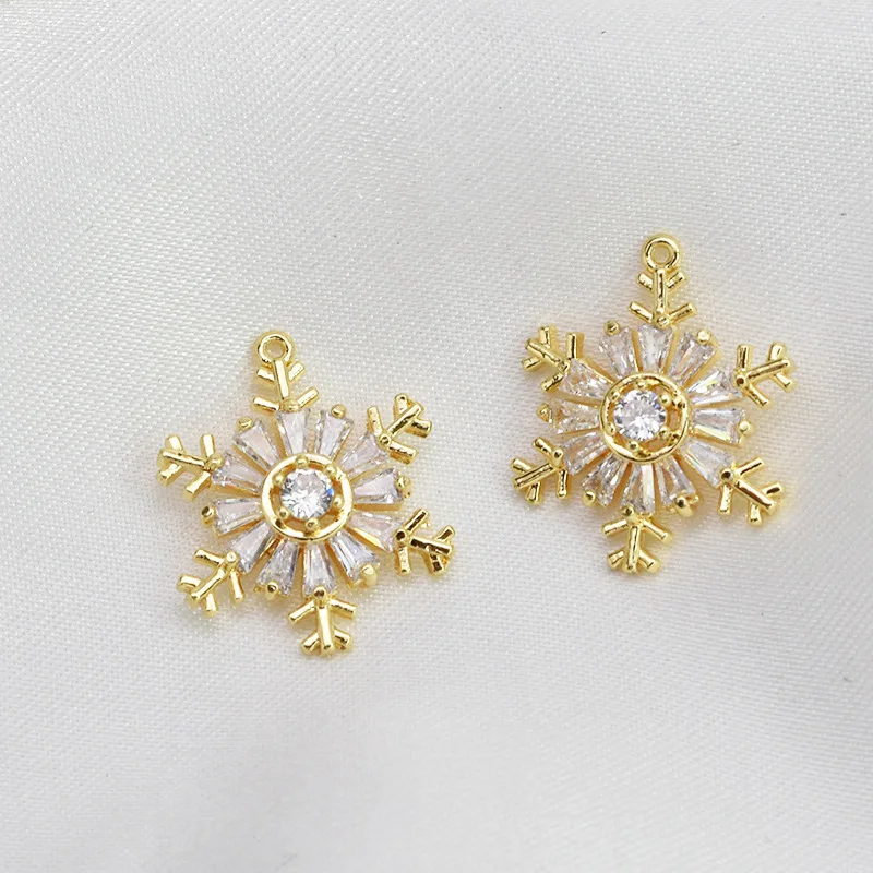 Copper Plated Zircon Snowflake Pendant Charms 4pcs/lot For Diy Fashion