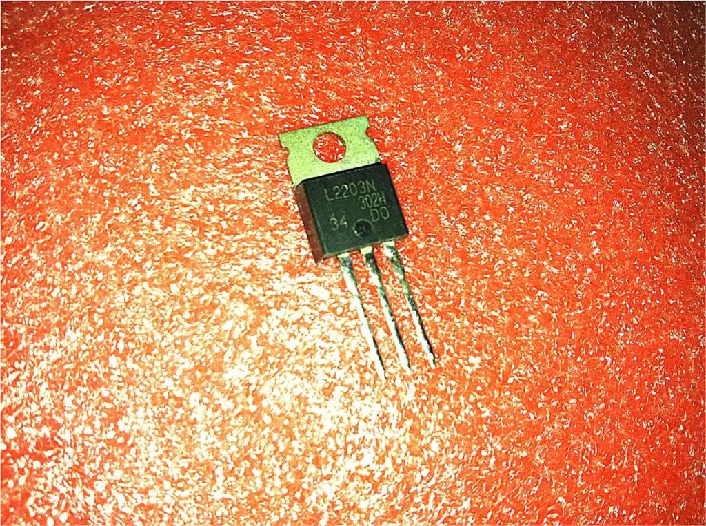 

10pcs/lot IRL2203N IRL2203 TO220 TO-220 In Stock