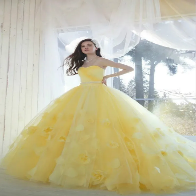 

Princess Ball Gown Quinceanera Dresses Goose Yellow Sweet 15 Years Old Dress Strapless Floral Prom Dresses Plus Size Party Gowns