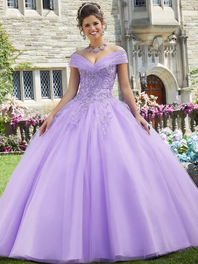 Фиолетовый Объемные из тюля Quinceanera бальное великолепные драпированное платье с открытыми плечами V образным вырезом Украшенные стразами из бисера Длинные торжественные вечерние платья - Цвет: Фиолетовый
