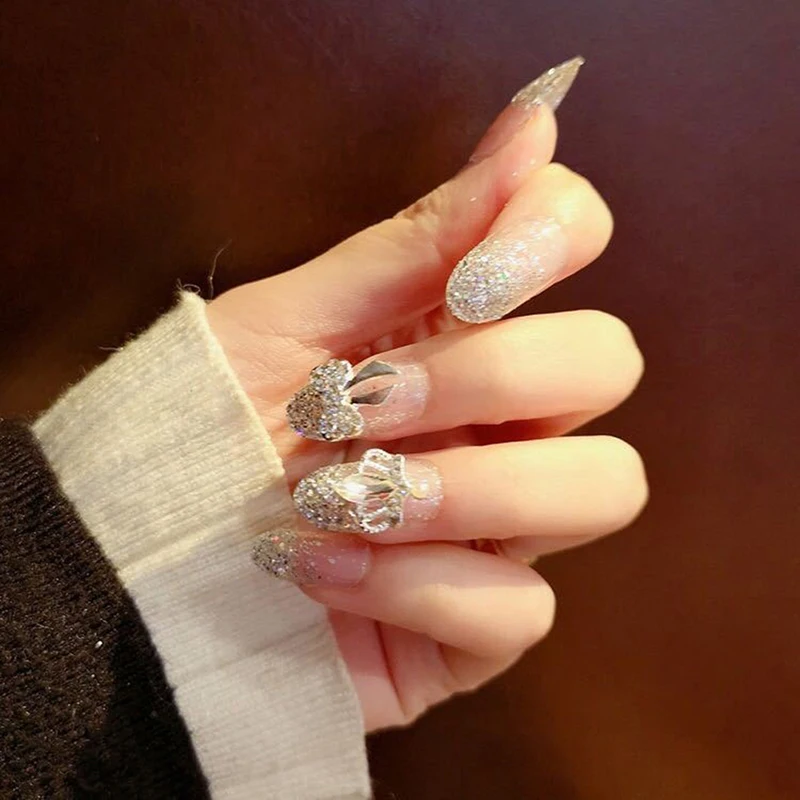 24Pcs Luxe Shining Rhinestone Wedding Bride False Nails Transparent Glitter Gems Crown Designed Square Full Short Fake Nails