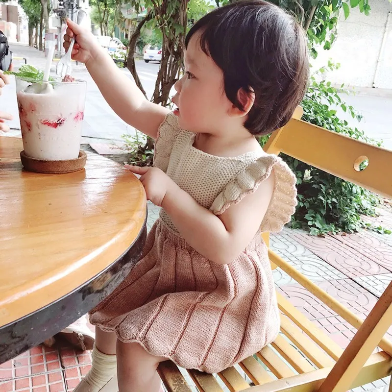 Новый вязаный жилет для маленьких девочек платье жилетки Милая одежда высокого