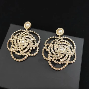 

Brand Fashion Pearl Jewelry Gold Color Rose Flower Earrings Pearl Camellia Earrings Tassel Pearls Design Wedding Party Earrings