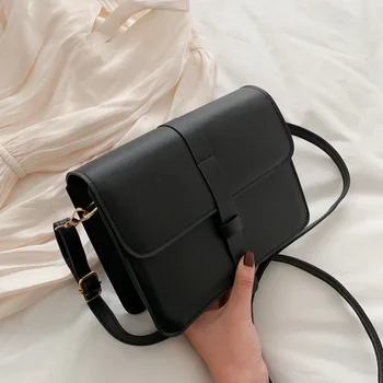 

Senior sense small bag female 2020 new Korean version of the solid color wild messenger bag buckle shoulder small square bag