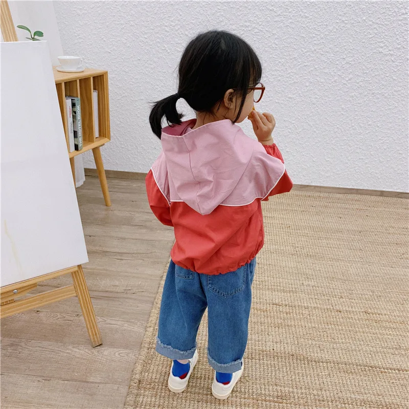 Unibaby2109; сезон весна-лето; Товары для детей; Южная Корея; детская одежда для мальчиков и девочек; контрастный пуловер с надписью; плащ; Jac