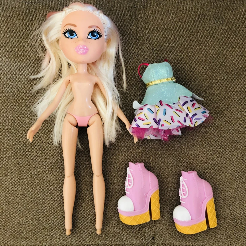 Оригинальные новые 23 см оригинальные модные фигурки BratzDoll спящие вечерние красные волосы YASMIN красивые MGAdoll лучший подарок для ребенка