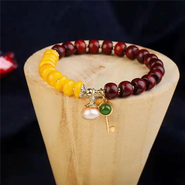 

Hot Sales New Style DIY Bracelets 14k Bag Kim about 8mm Natural Beeswax Lobular Red Sandalwood Bracelets