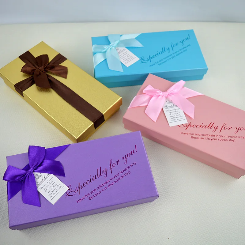 

Custom Chocolate Cover Box 18 Lattice Candy Creative Bow Gift Box Cartoon Simple Gifts Box Valentine's Day Christmas Gifts Boxes