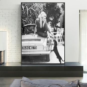 

Black and White Famous Model Photo Canvas Painting Vintage Fashion Posters and Prints Cuadros Wall Art Picture for Living Room