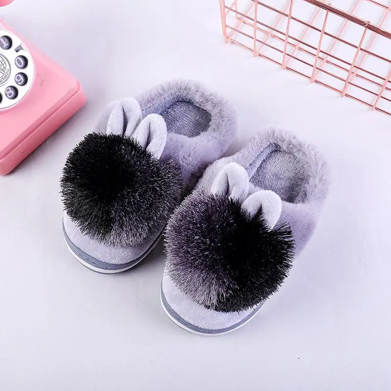 New Winter Children Slippers Cartoon Pu Home Slippers Kids Shoes Girls Warm Plush Indoor Non-slip Boys Flip Flops Floor Shoes - Цвет: Dark Grey
