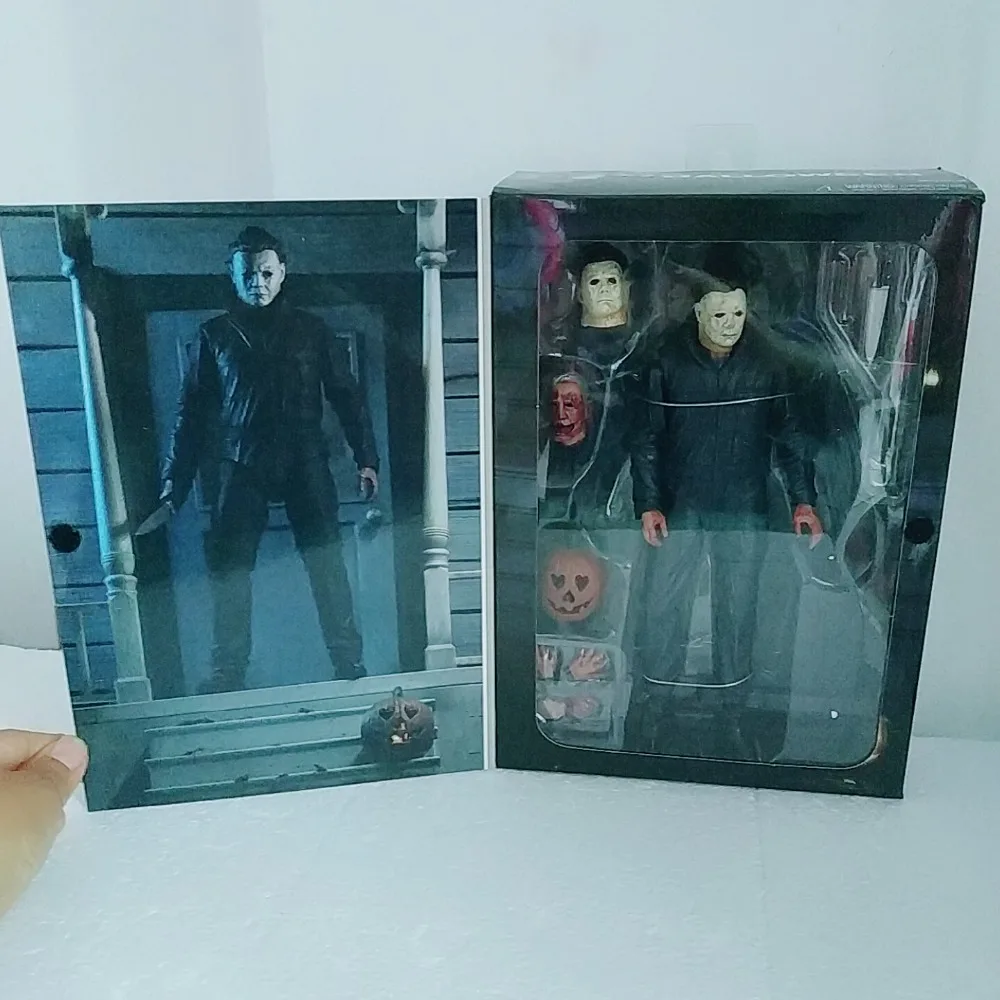 18cm Original NECA Ultimate Michael Myers Pumpkin With Led Light Halloween Action Figure Model For Kids Halloween Gift