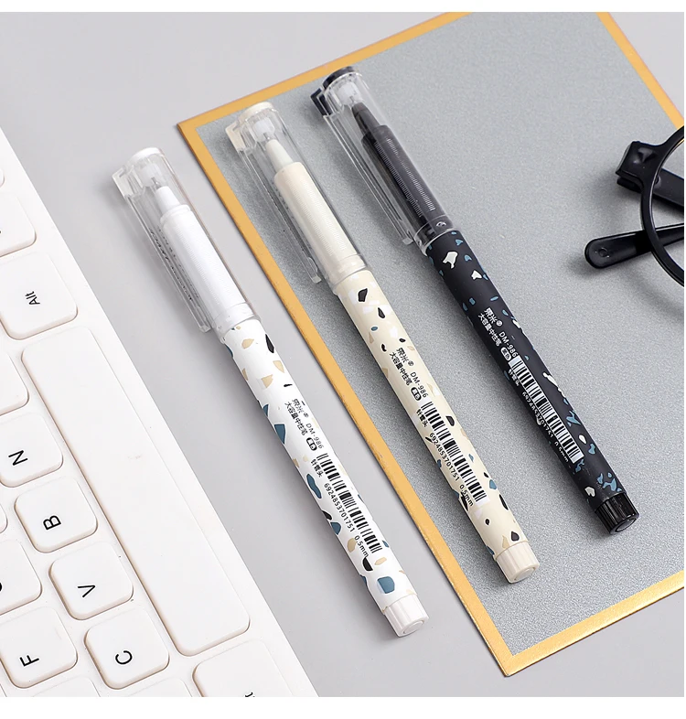 JIANWU 3pcs/set Simple lovely Large Capacity Gel Pen Quick-drying Neutral Pen for student black ink pen kawaii school supplies