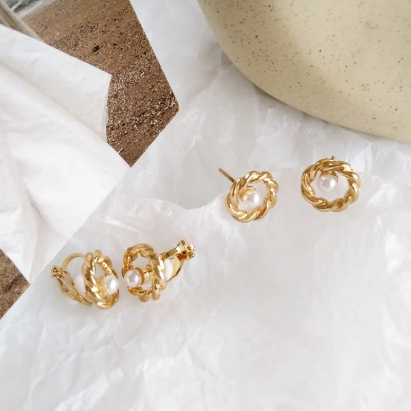 

Korean Simple Creative Aesthetic Metal Texture Jewelry Women Girl Fashion Accessories Personality Geometric Twisted Stud Earring