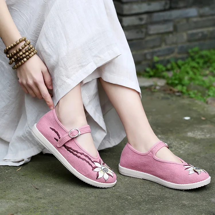 

2019 Spring And Autumn New Style Chinese Clothing Versatile Ethnic-Style Flat Embroidered Shoes Slip-Piece Daihatsu Old Beijing
