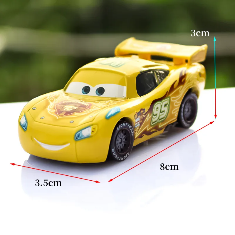 Disney «Тачки» редких световой № 95 Lightning Mcqueen Цветной Drawing1: 55 литья под давлением металлический сплав игрушечный автомобиль модель для детей Подарки - Цвет: Цвет: желтый