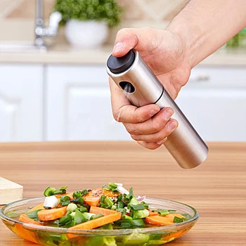 

2Pcs Stainless Steel Oil Spray Bottle Push type Gravy Boats Oil Dispenser Leak-proof Oil Vinegar Sprayer Drops Seasoning Kettle