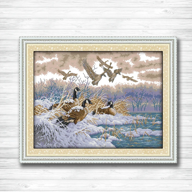 

flying birds in snow scenery animal painting Counted Print on canvas DMC 11CT 14CT Cross Stitch kits Needlework Set embroider
