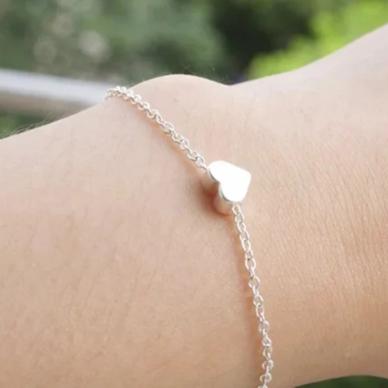 

Hot Sale Fashion Gold Silver Heart Bracelets Bangles For Women Minimalist Love Charm Metal Bracelet Statement Jewelry Wholesale