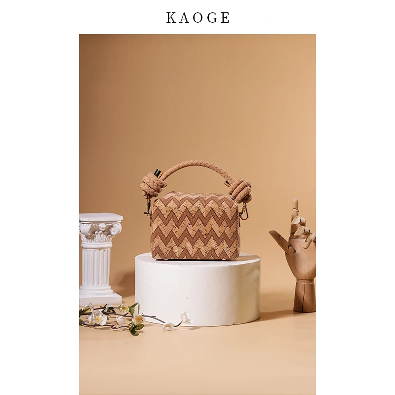 

KAOGE KAOGE small square bag Western style female messenger 2020 new fashion simple and versatile high-end handbag portable