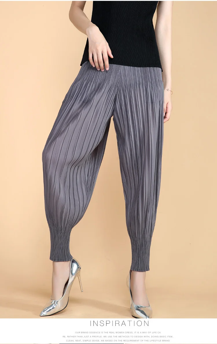 high waisted jeans Women Casual Loose Harem Pants Summer Thin Miyak Pleated Solid Color Pocket Carrot Pants Female Mid Waist Cropped Trousers wide leg pants