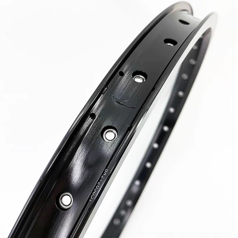 Sun Ringle Rhyno Lite ブラックリム 2本セット Amazon.com: Sun Alloy Rim, 26 x 2.00, Rhyno Lite, Black, 36