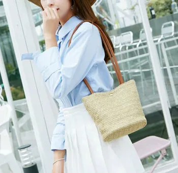 

Women Hand-Woven Rattan Bag Wicker Crossbody Summer Straw Woven Purse HandBag