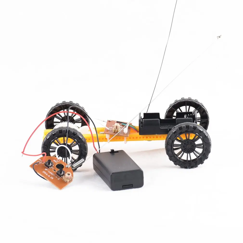 Двусторонний пульт дистанционного управления автомобиль Diy игрушка автомобиль Собранный игрушечный автомобиль технология мелкого производства два вида колес