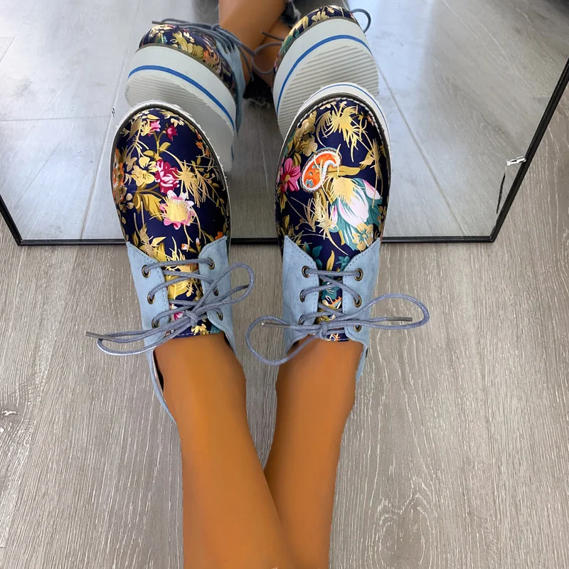 Vulcanized Women's Sports Shoes, Casual Women's Shoes with Flower Printing, Large 35-43, Shoelace, Thick Sole, Women's, New 2021