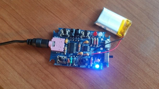 HTB1owQgeYus3KVjSZKbq6xqkFXat