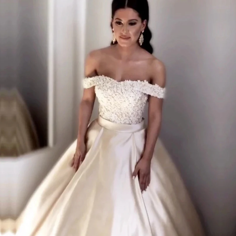 

Wedding Dress 2020 Off the Shoulder Wedding Gown Sleeveless Vestido De Noiva Appliques Lace Backless Bride Dresses